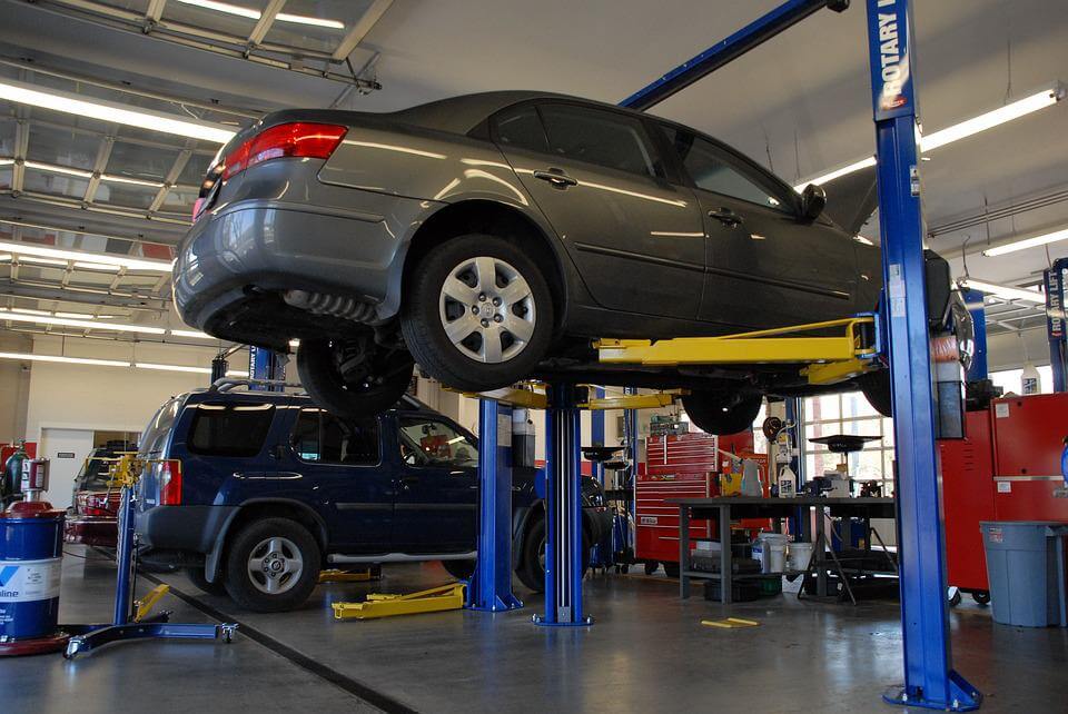 The Best Expert Auto Service in Hopkins- 3 Reasons to Choose Dale Feste