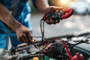 car battery replacement signs & lifespan